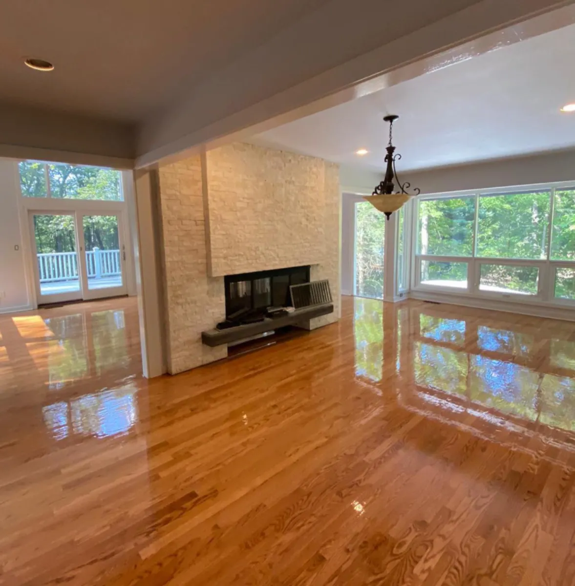 Monroe CT neighborhood with hardwood floors